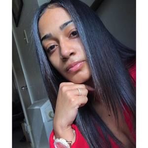 Meet your Posher, Vanessa